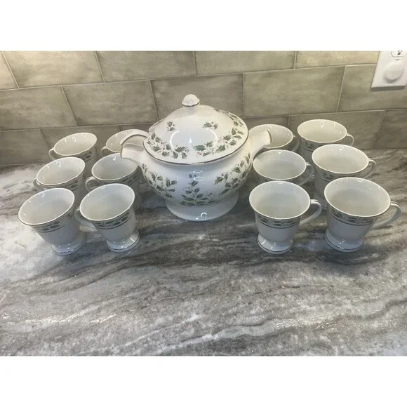 Vintage Royal Limited Holly Holiday Soup TUREEN w/Lid & Ladle AND 12 Cups Berry